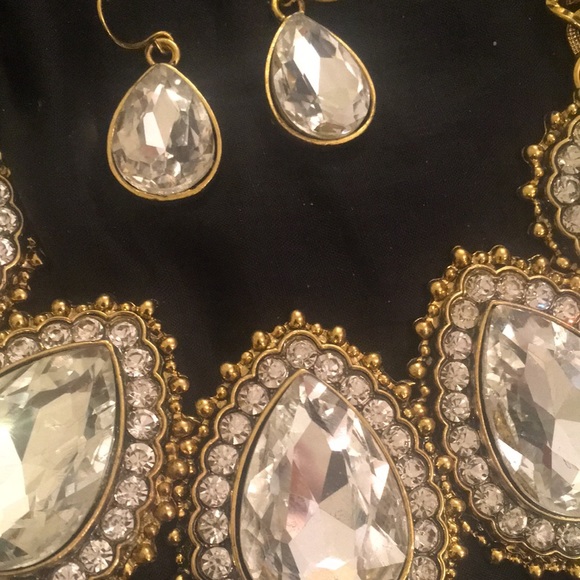 Necklace. Big rhinestone with earrings. - Picture 2 of 7